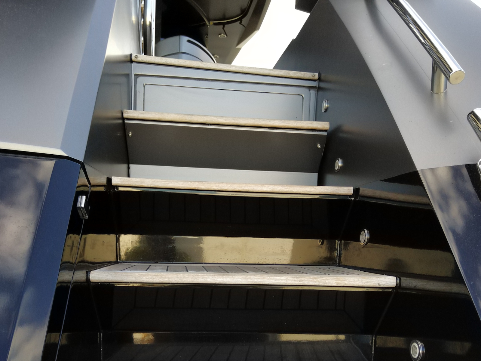 Vinyl wrapped steps on a luxury yacht