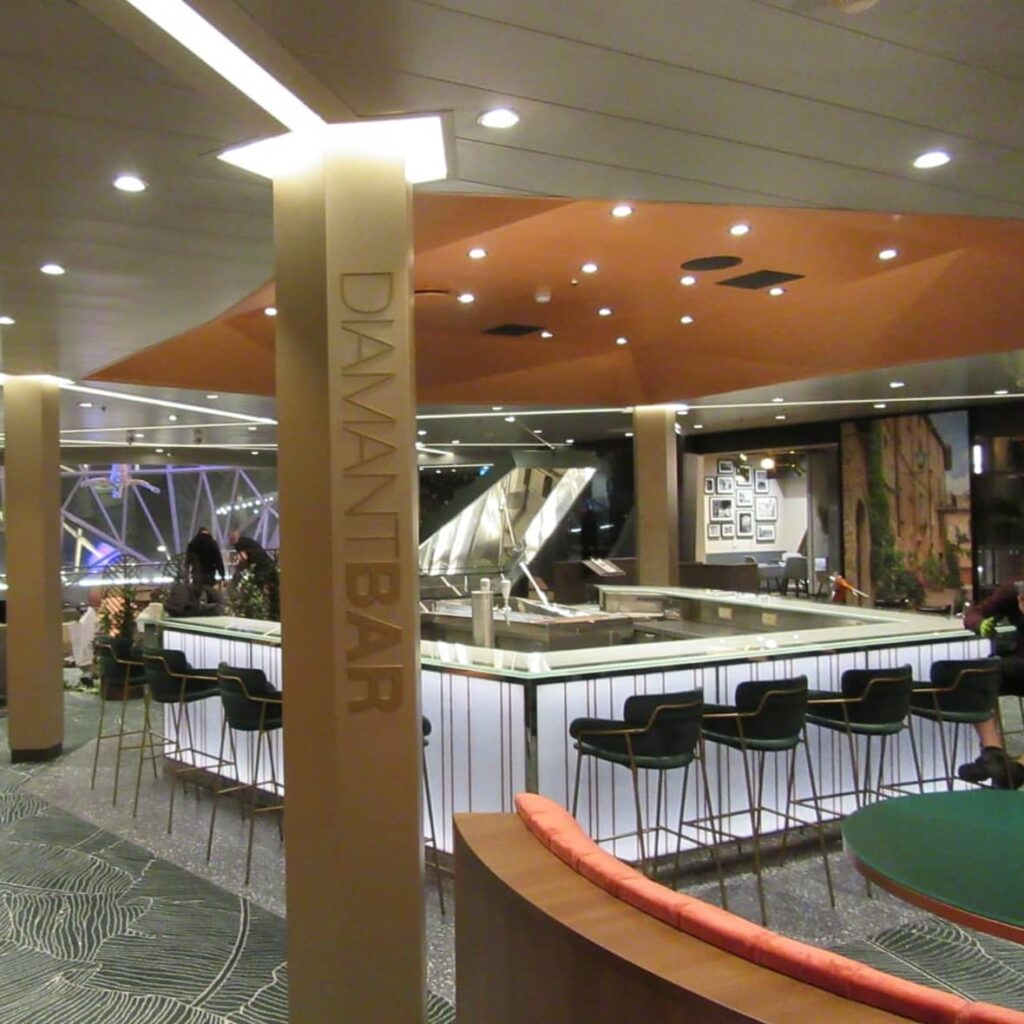 Diamont bar onboard Mein Schiff 4 ceiling vinyl installation completed